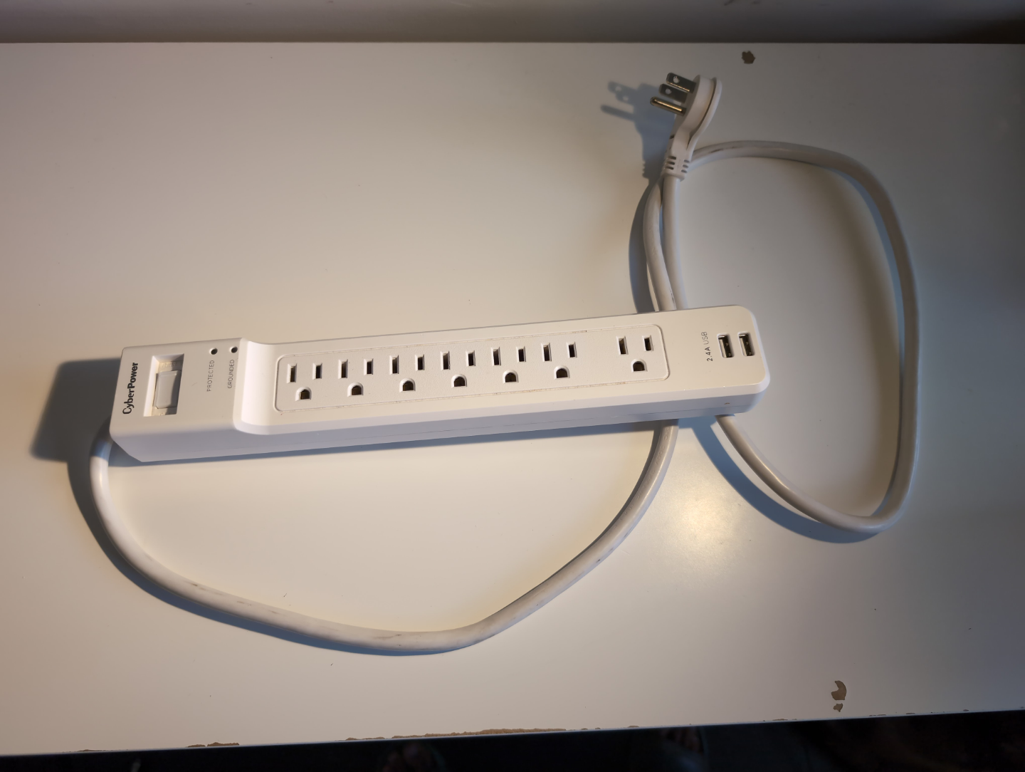 CyberPower 8-Outlet Surge Protector with USB Ports
