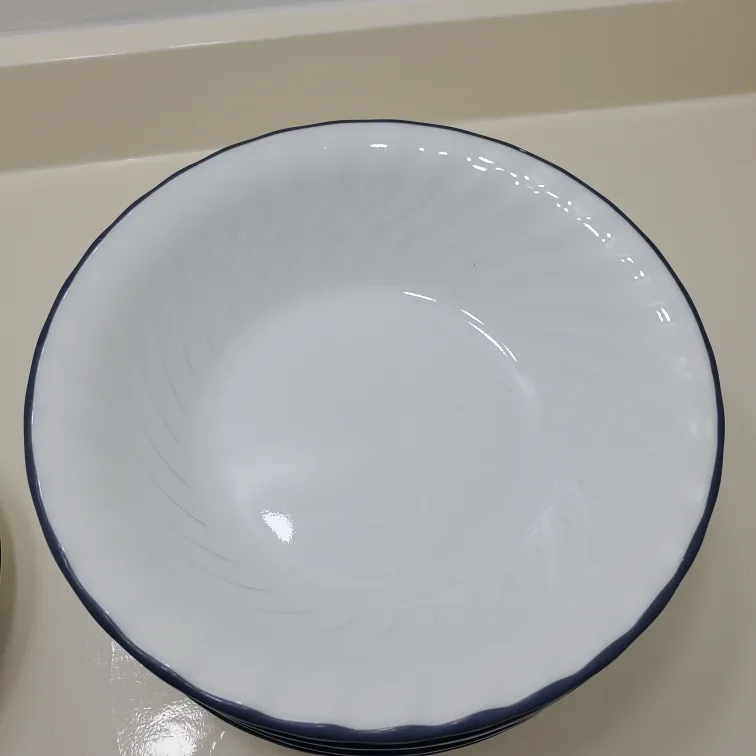 💚Corelle by Corning Bowls and Small Plates image indicator(3)