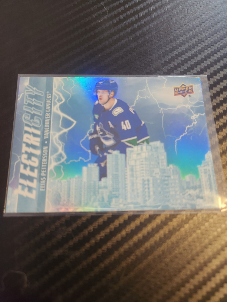 Set of 5 Upper Deck Hockey Cards - photo 4