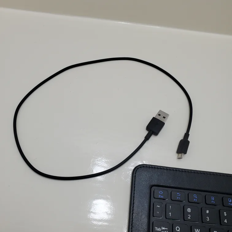 Wireless Bluetooth Keyboard 💚 image indicator(8)