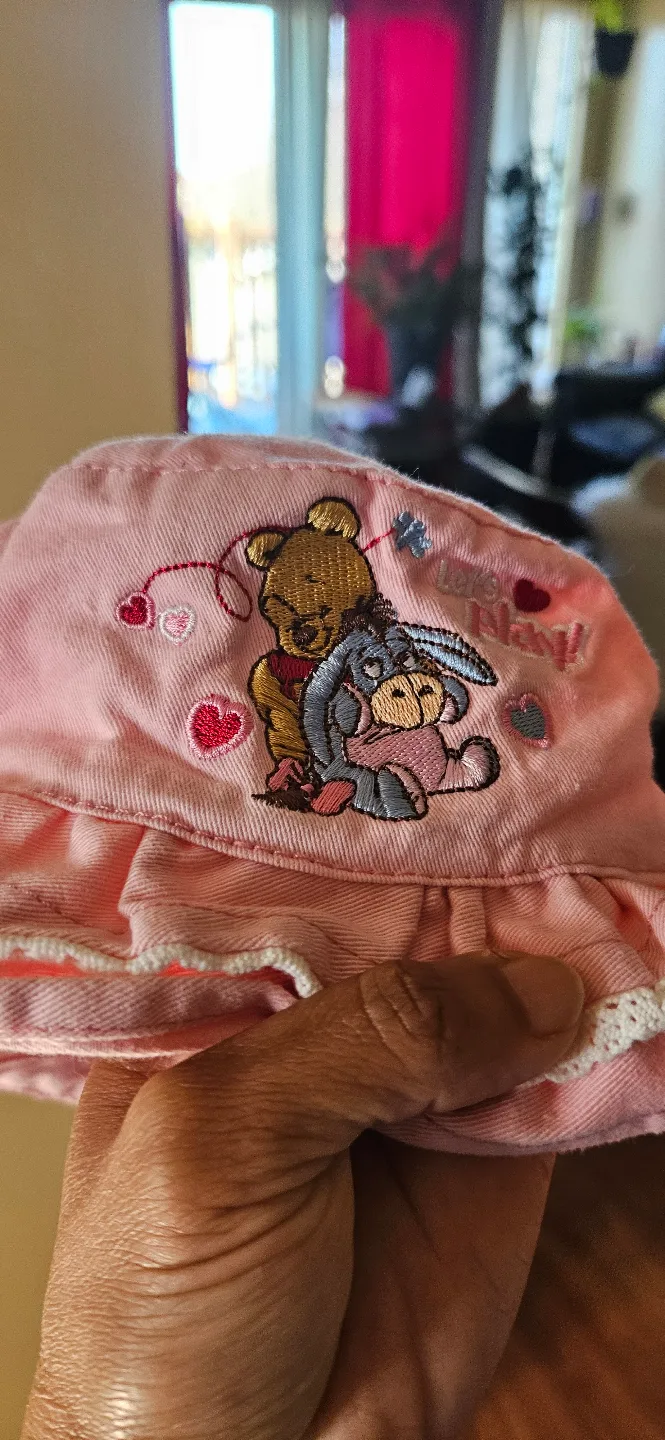 Winnie the Pooh Baby Sun Hat image indicator(3)