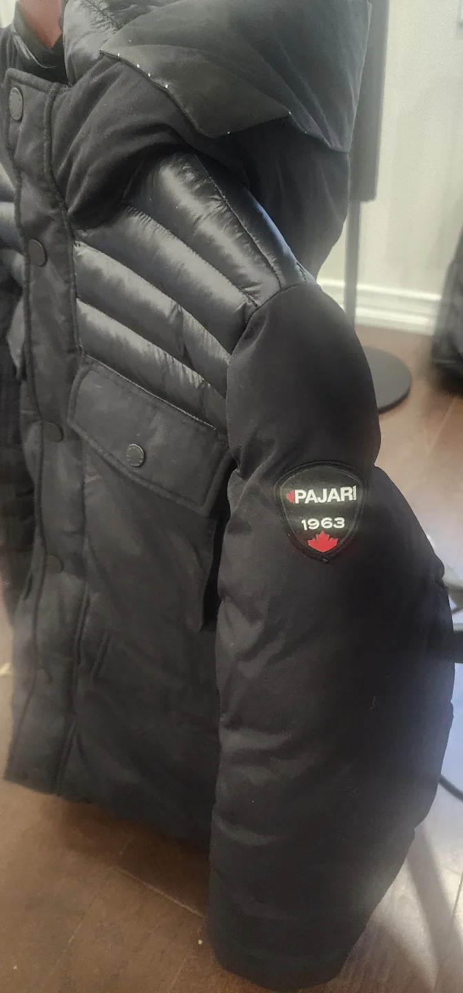 Pajar Boys' Black Puffer Jacket - Size 13 image indicator(5)