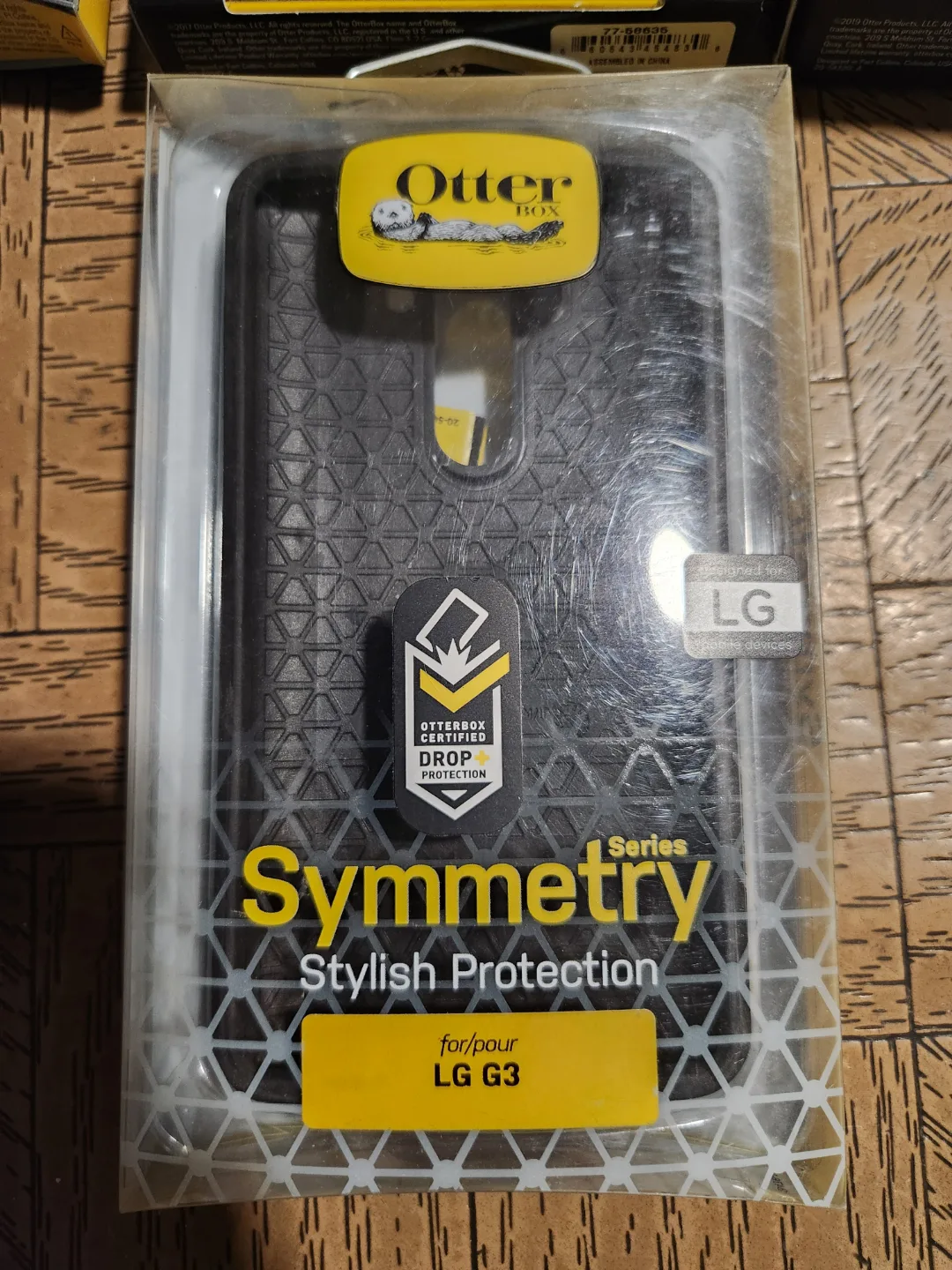OtterBox Phone Cases - Commuter & Symmetry Series image indicator(3)