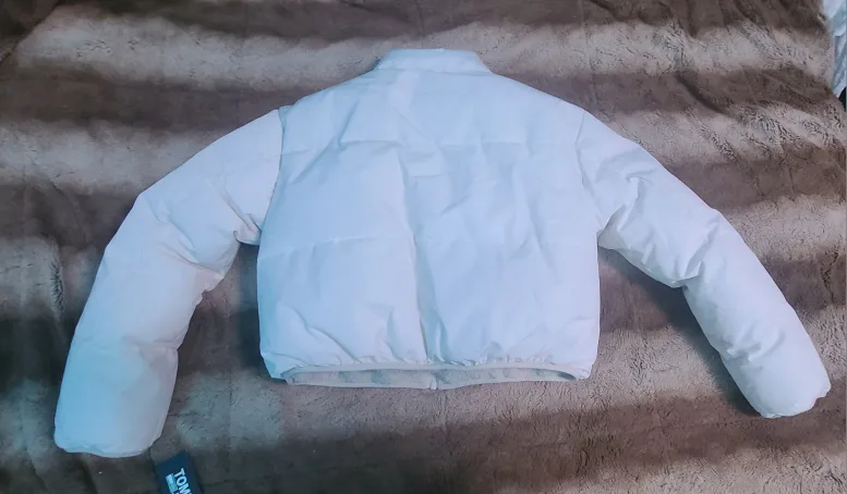 Brand new with tags Tommy Jeans White Puffer Jacket 💚 image indicator(3)