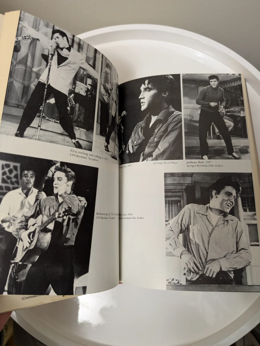 Elvis and Me by Priscilla Presley - Hardcover Book image indicator(3)