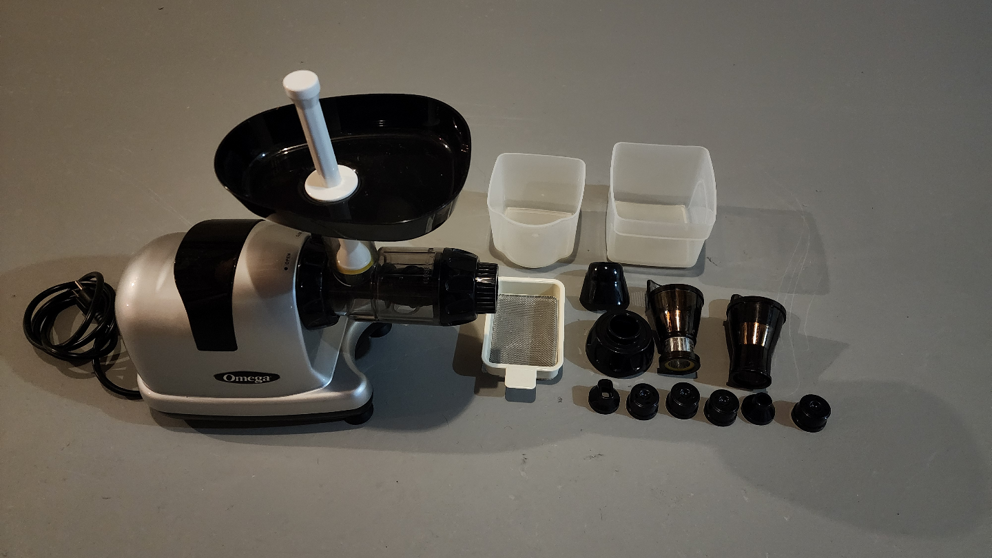 Omega Juicer -