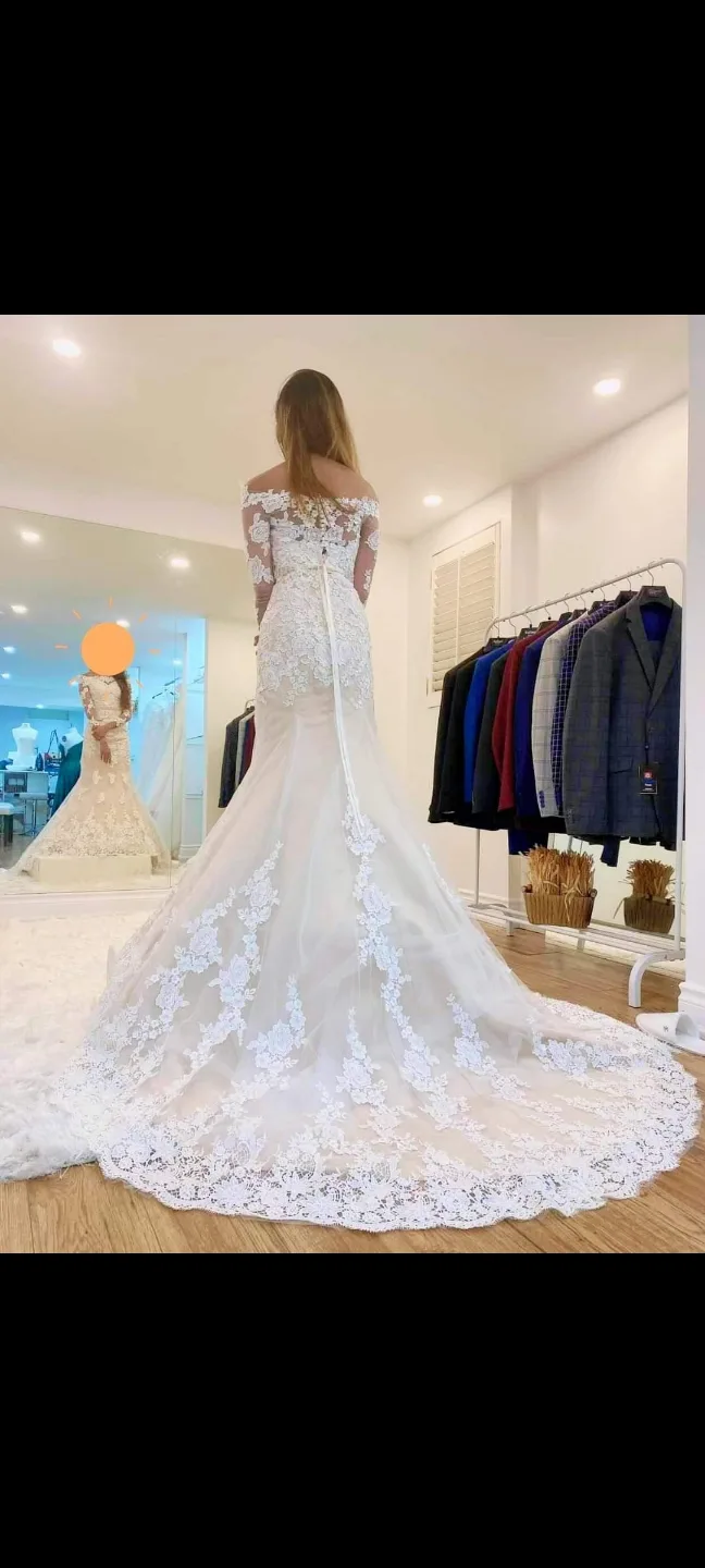 Stunning Off-the-Shoulder Lace Wedding Gown image indicator(4)