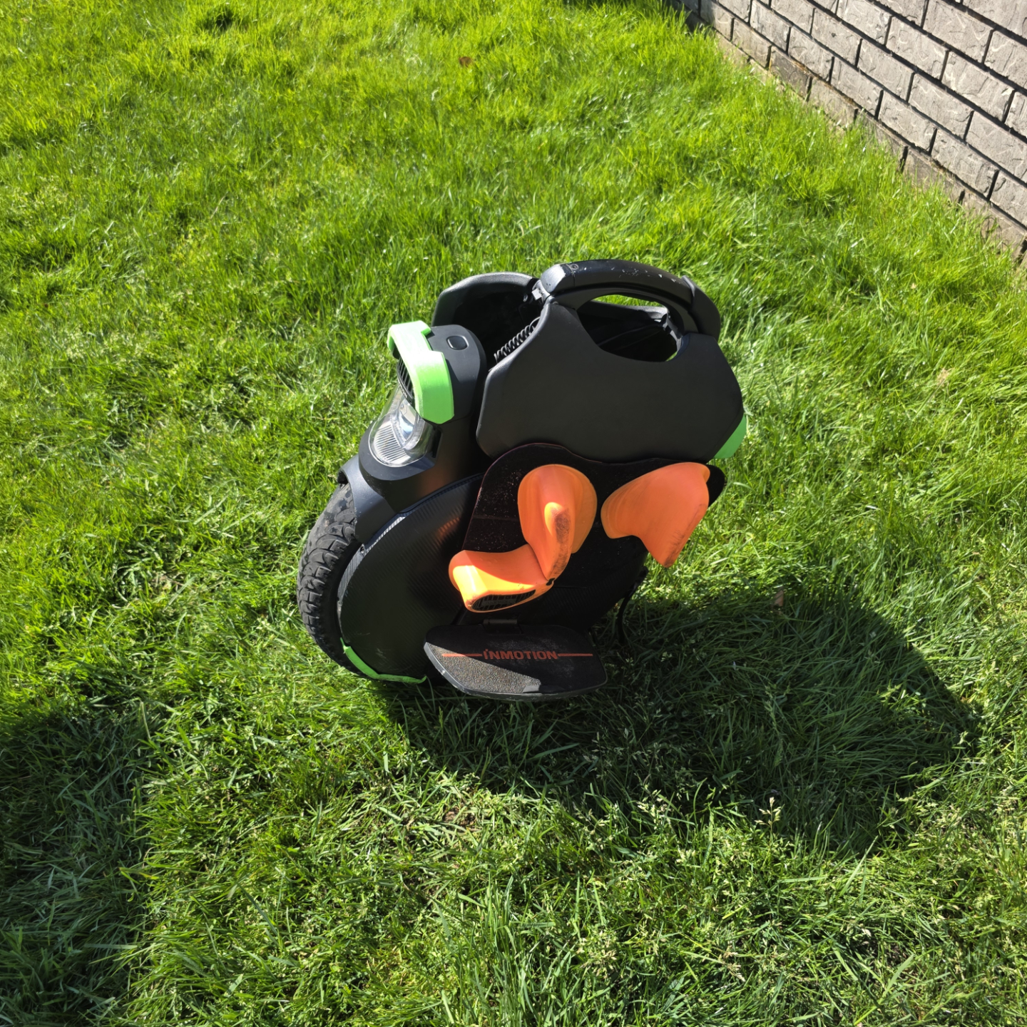 EUC inmotion V11 electric  unicycle