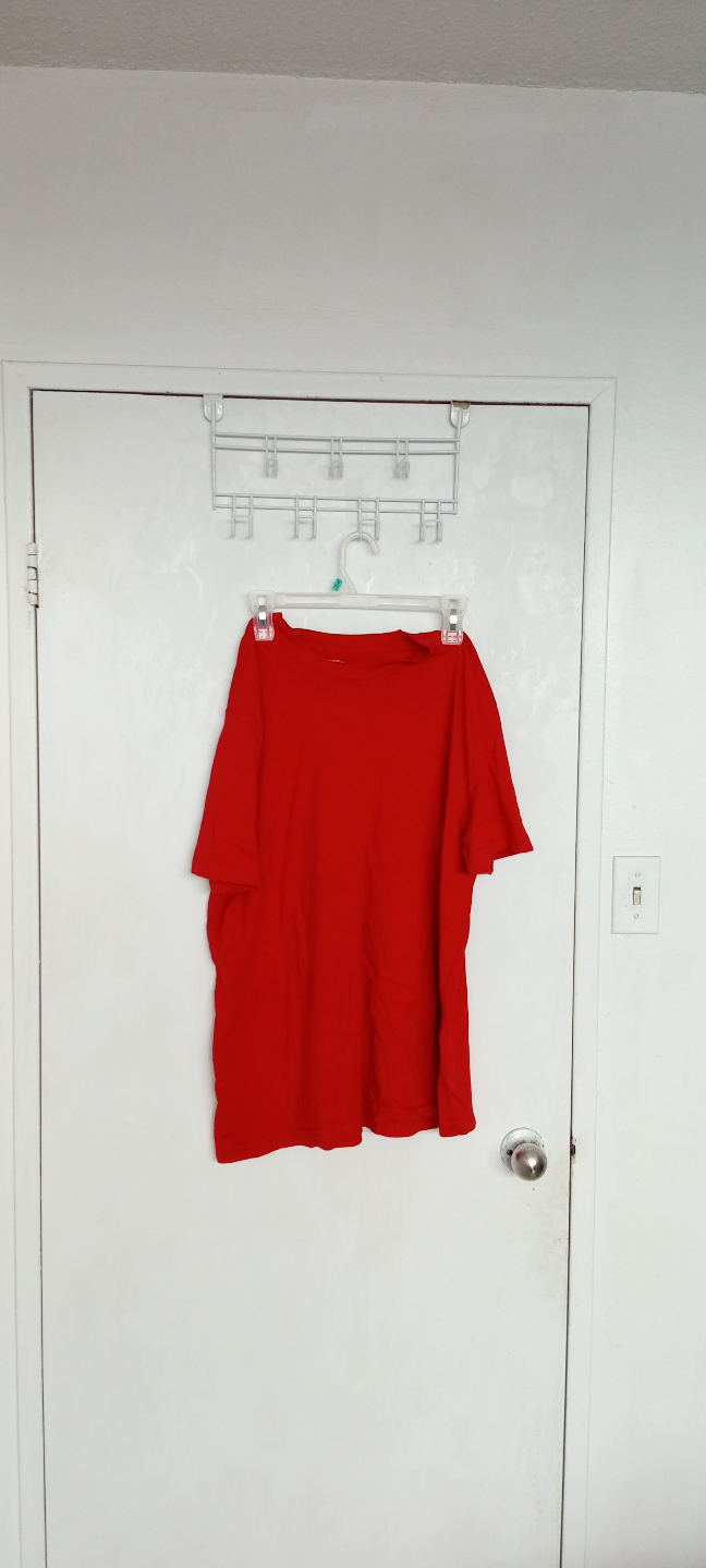 Size XL Red T shirt