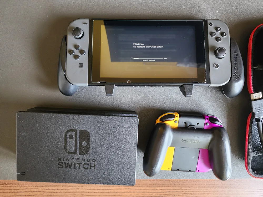 Nintendo Switch Console Bundle  lot image indicator(4)