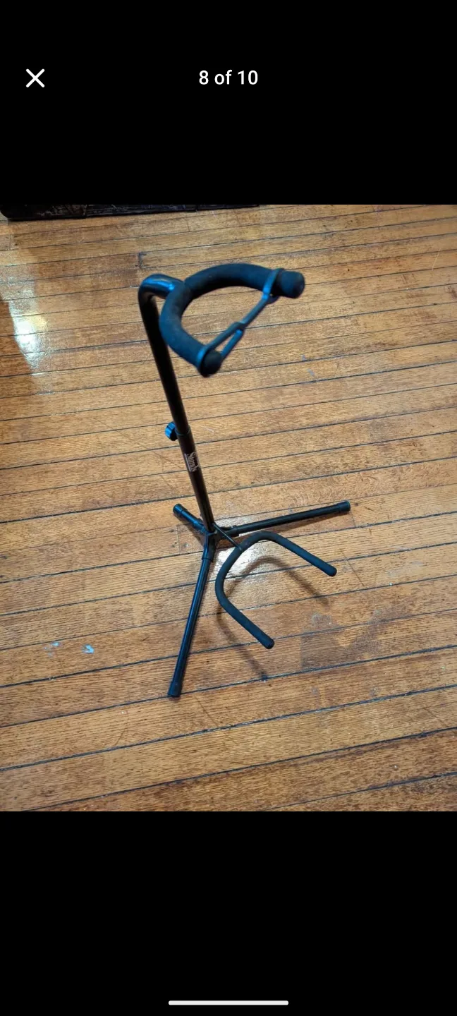 Guitar Stand thumbnail