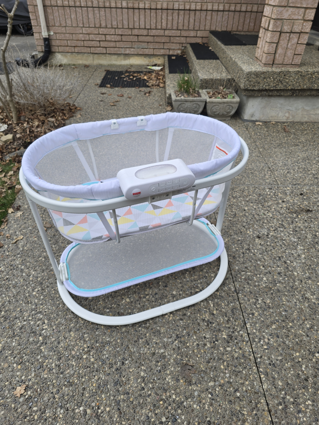Fisher-Price Soothing Vibrations Bassinet