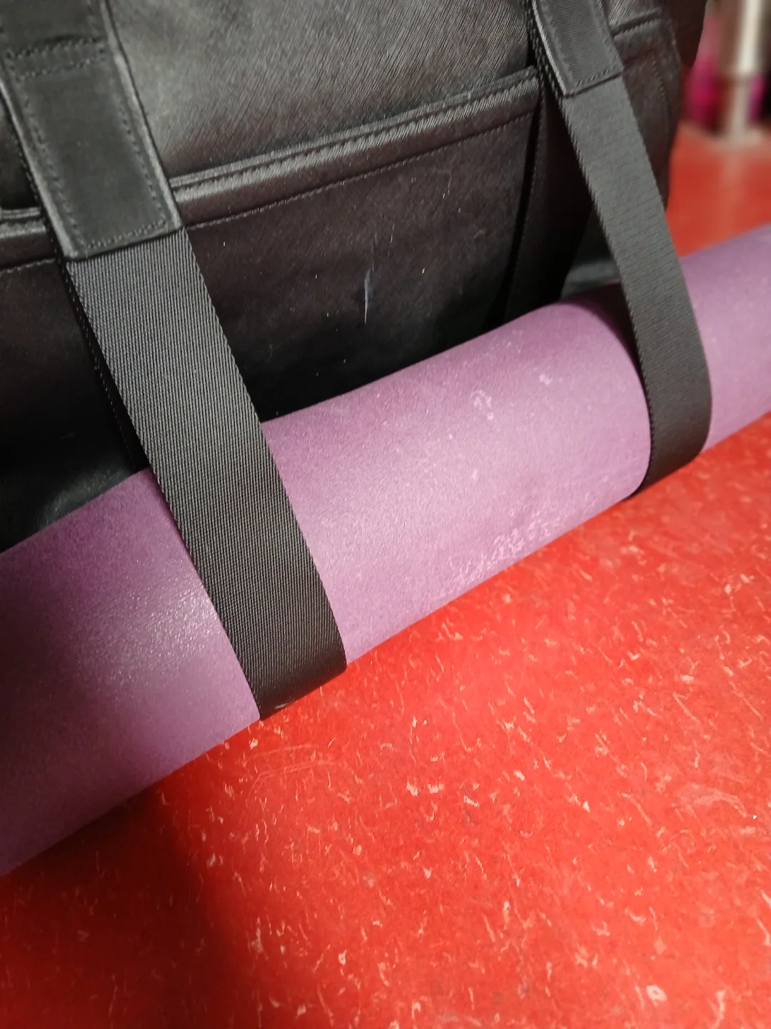 Extra large Lululemon Black Yoga Bag image indicator(2)