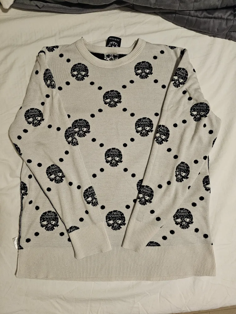 Unus Annus Crew Neck Sweater image indicator(2)