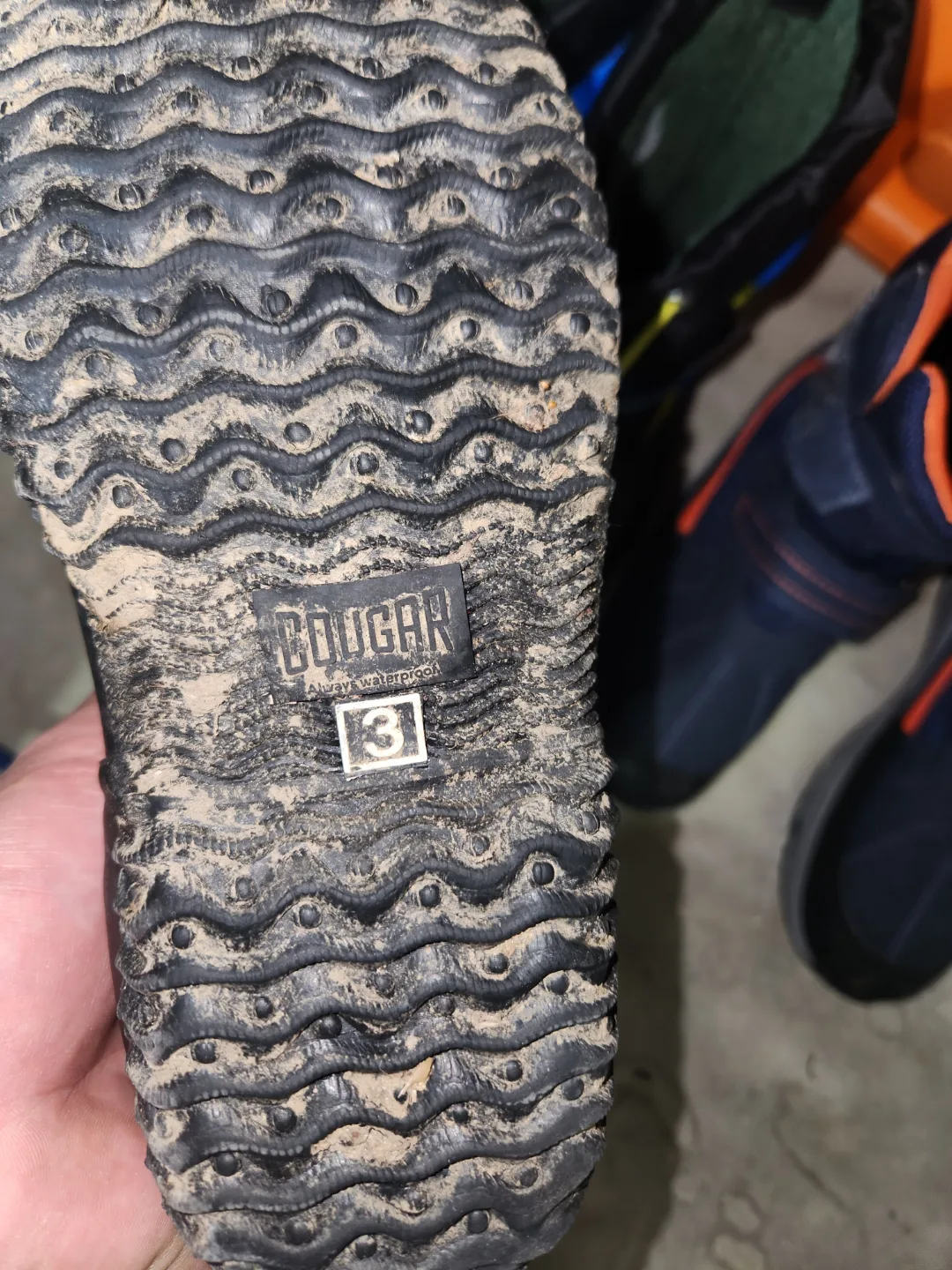 kids outgrown slightly used outdoor footwear image indicator(5)