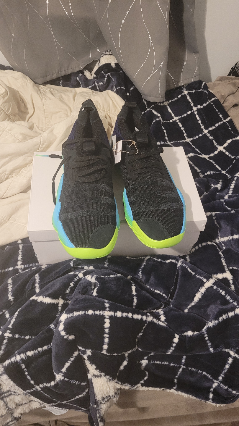 Adidas Trae Young 2 Basketball Shoes - Size 11 US - photo 2