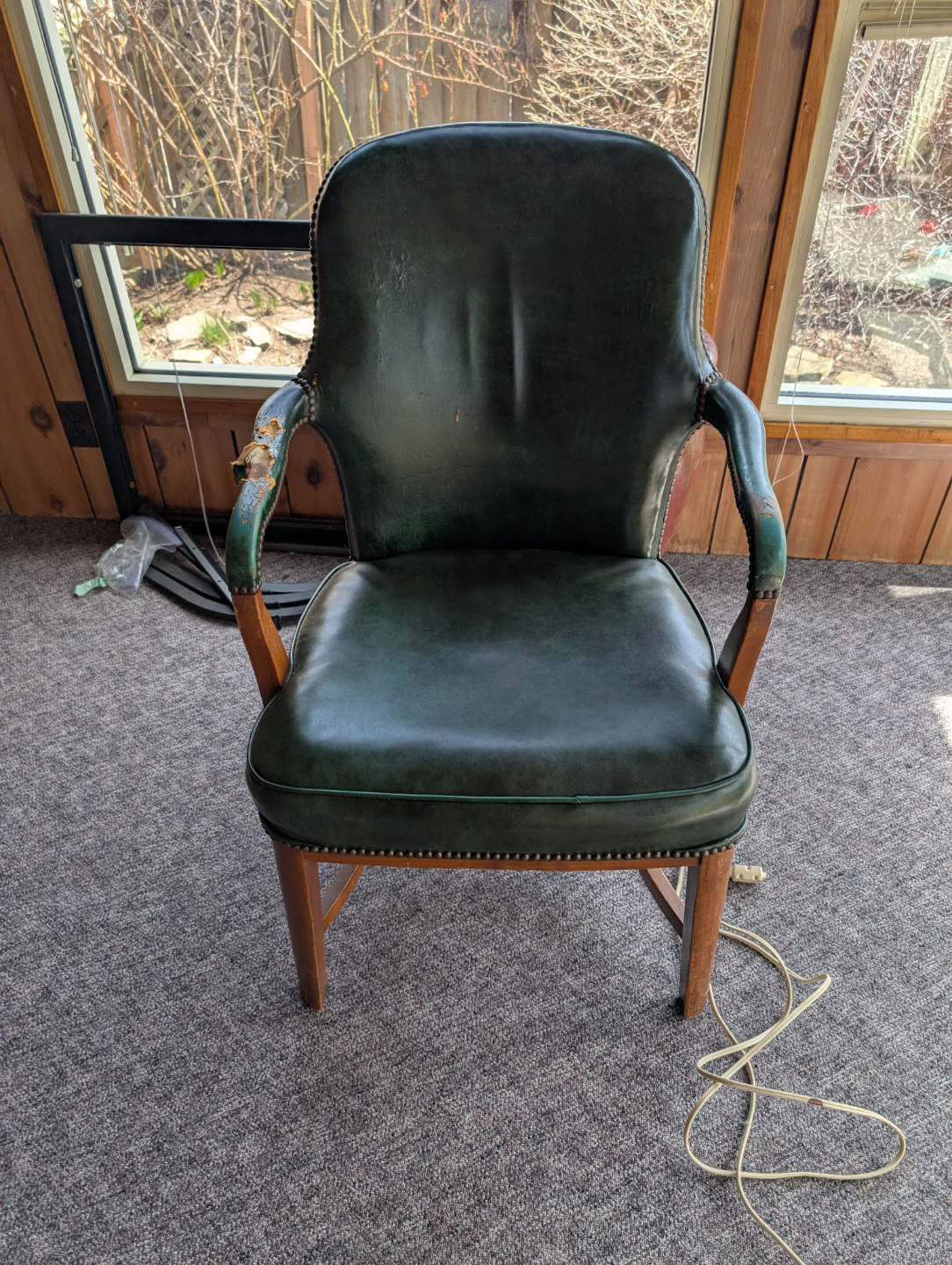 Vintage Green Leather Armchair - photo 3