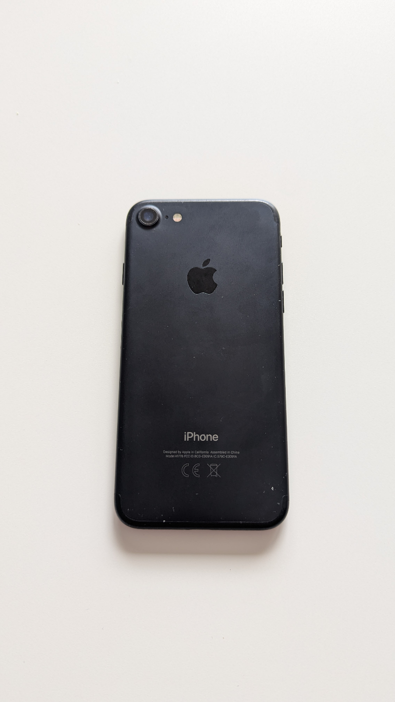 iPhone 7 Black 32 GB - Unlocked