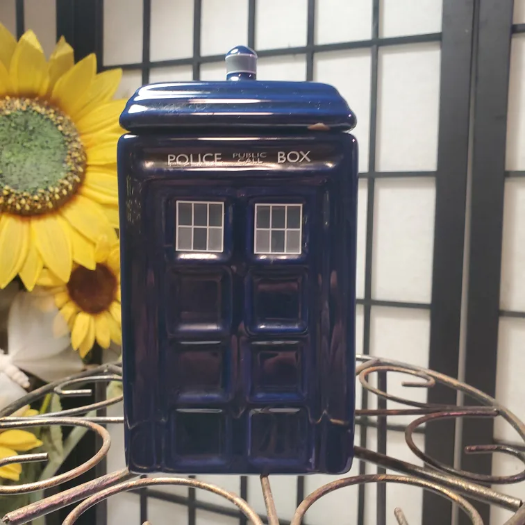 Bbc Doctor Who Tardis Coffee Mug With Lid Police image indicator(2)