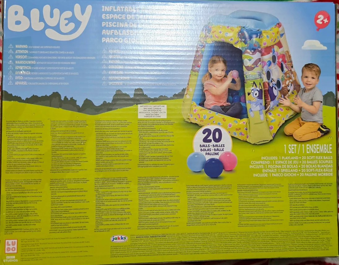 Bluey Inflatable Playland with 20 Soft Balls image indicator(2)