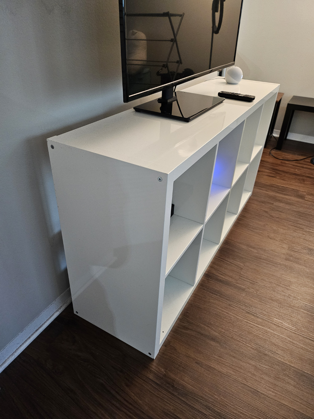IKEA KALLAX 2x4 Shelf - photo 2