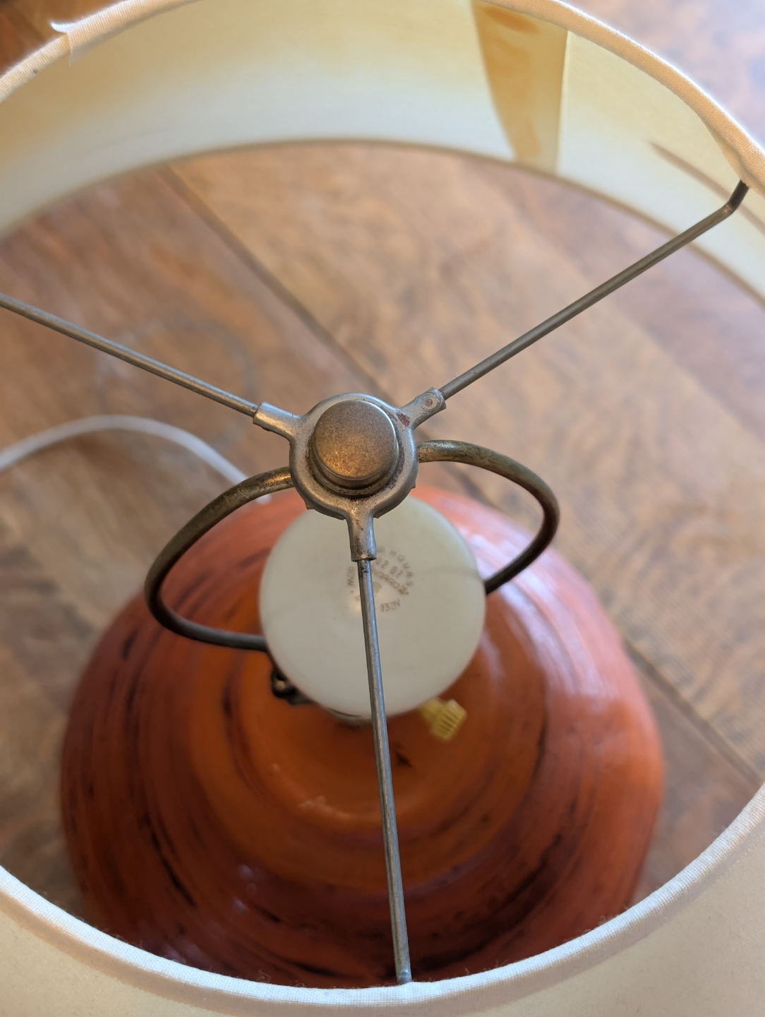 Mid-Century Modern Table Lamp with Cream Shade - photo 2