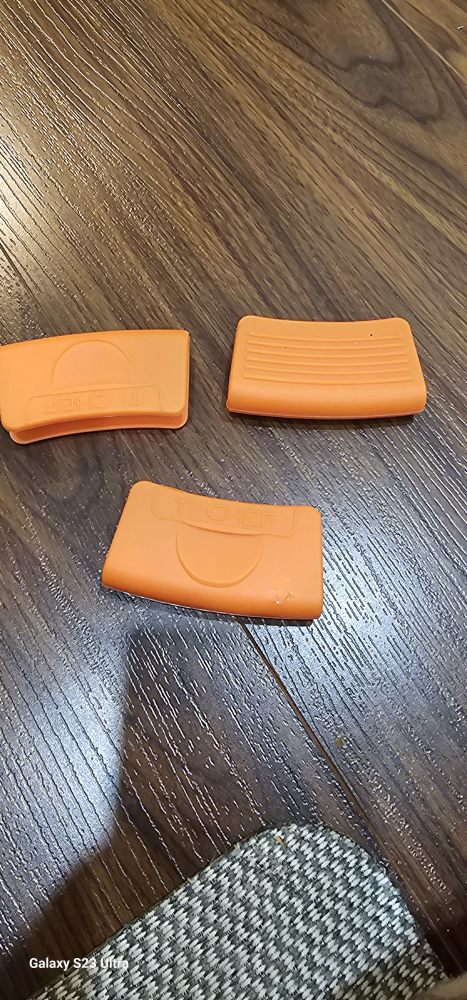 #freecycle,Three Orange Silicone Pot Holders