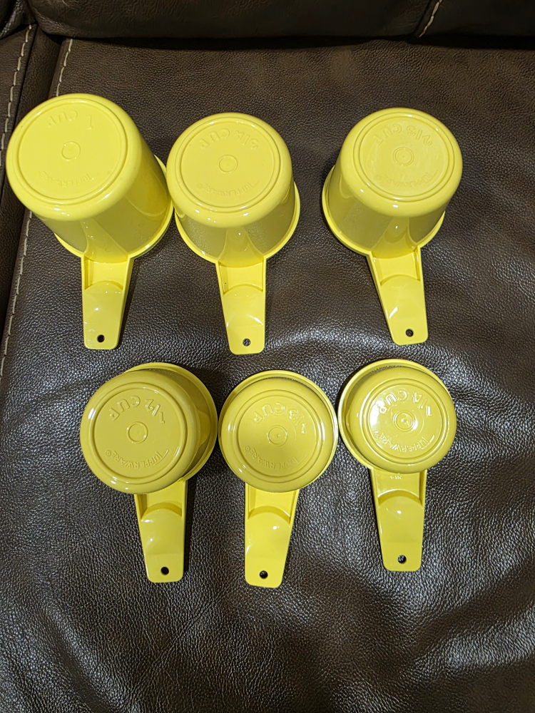 💚Tupperware Yellow Measuring Cups - photo 3