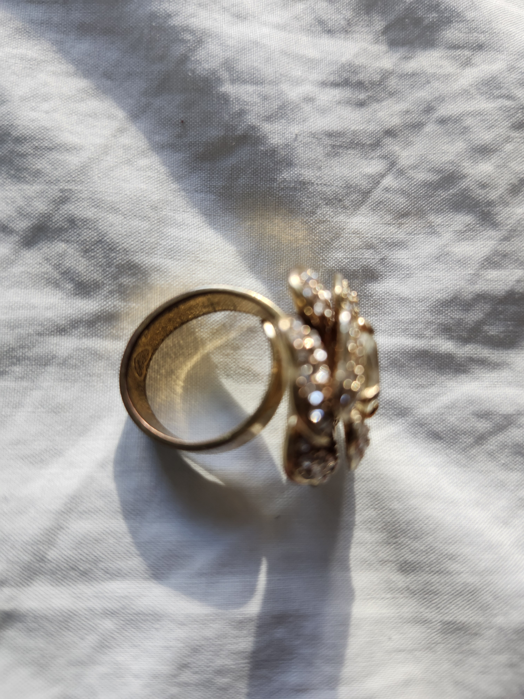 Gold Tone Flower Ring with Clear Crystals 🥕 - photo 3