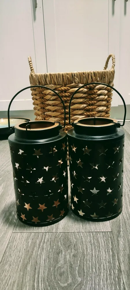 JHY DESIGN Set of 2 Metal Star Candle Lanterns image indicator(7)