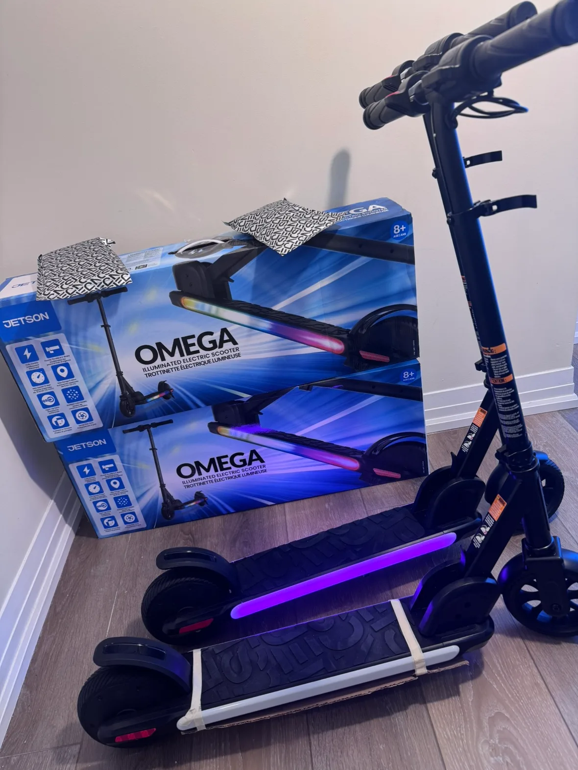 Jetson Omega Illuminated Electric Scooter image indicator(5)