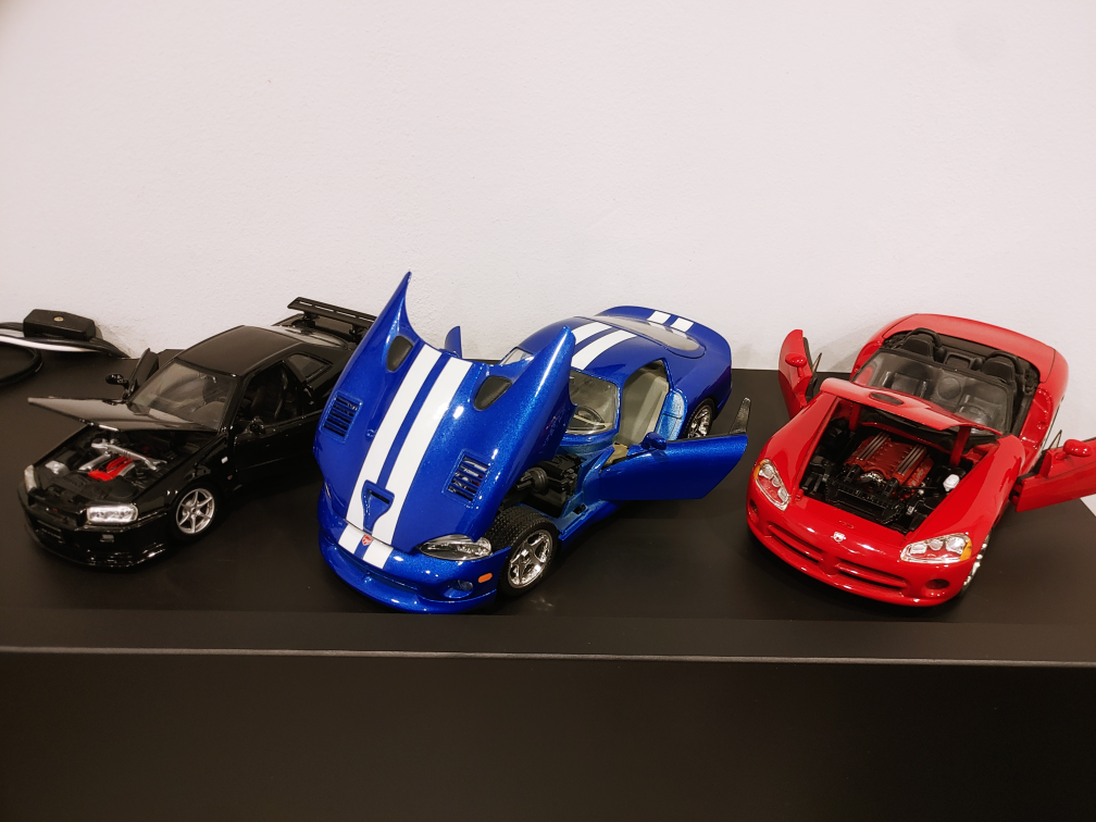 Die-Cast Model Cars - Dodge Viper & Nissan Skyline R34