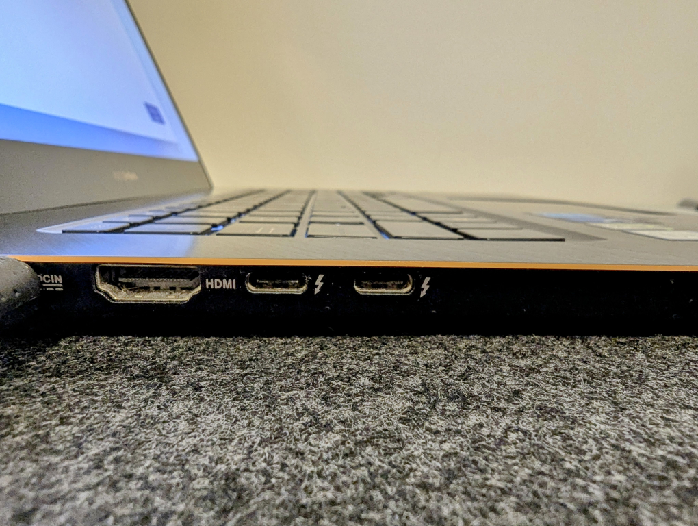 ASUS Zenbook Laptop - photo 5