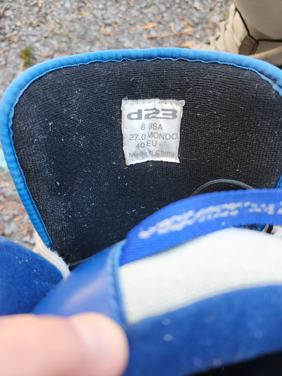 Used D23 Snowboard Boots - Size 8 image indicator(2)