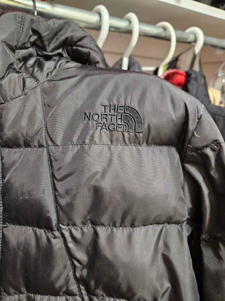 The North Face Girls' Black Puffer Jacket Size L/G (14/16) image indicator(5)