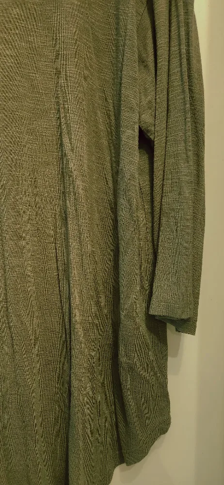 Matty M Olive Green 3/4 Sleeve V-Neck Blouse image indicator(9)