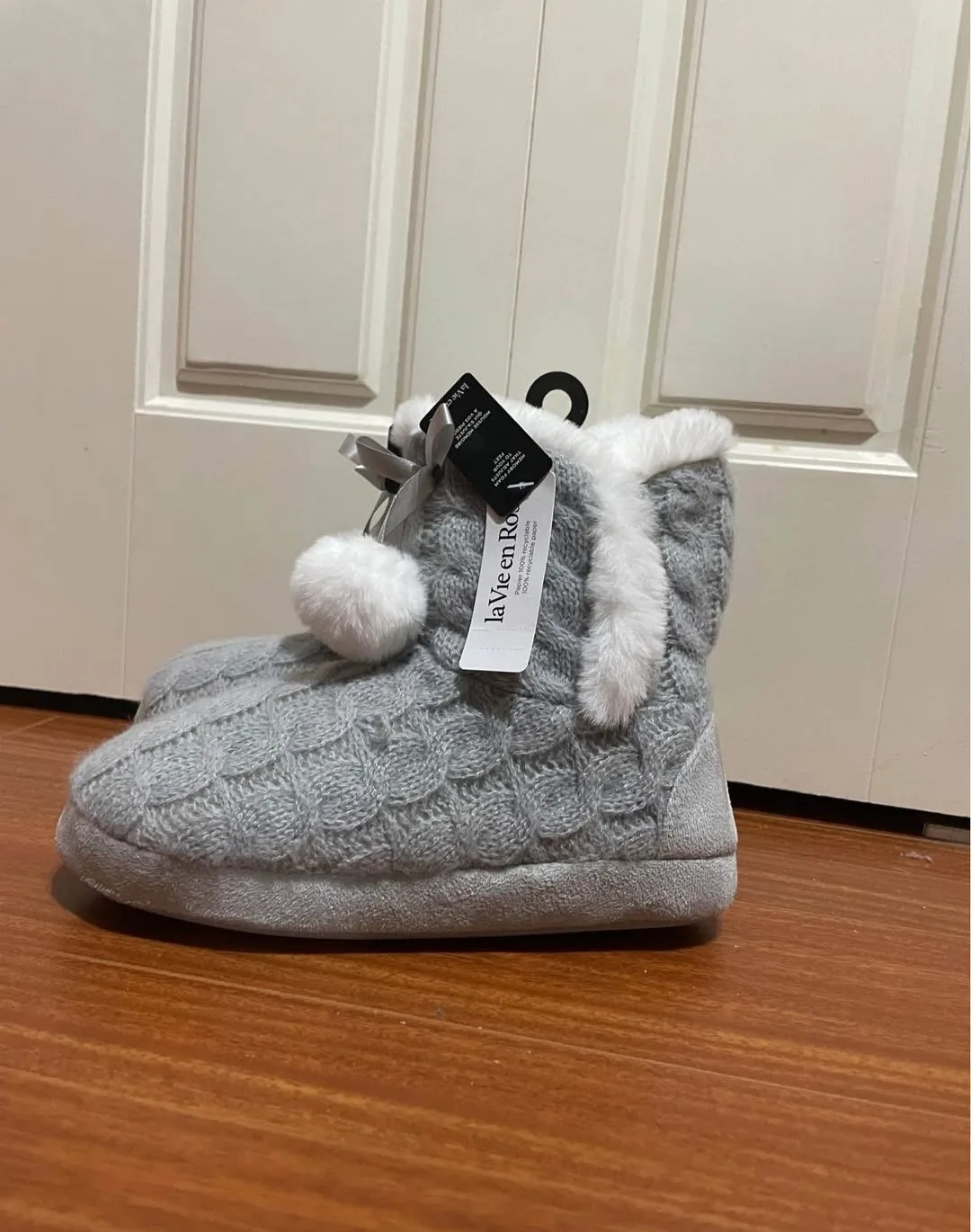 Grey Cable Knit Pom Pom Slipper Boots size 6 image indicator(2)