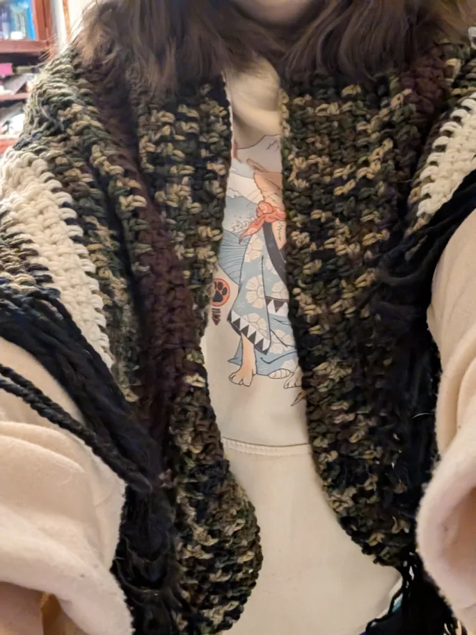 Handmade Crochet Camo shawl image indicator(3)