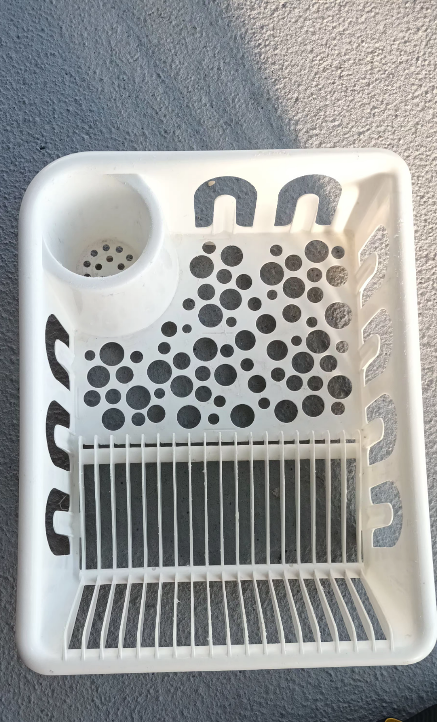 White Plastic Dish Drying Rack