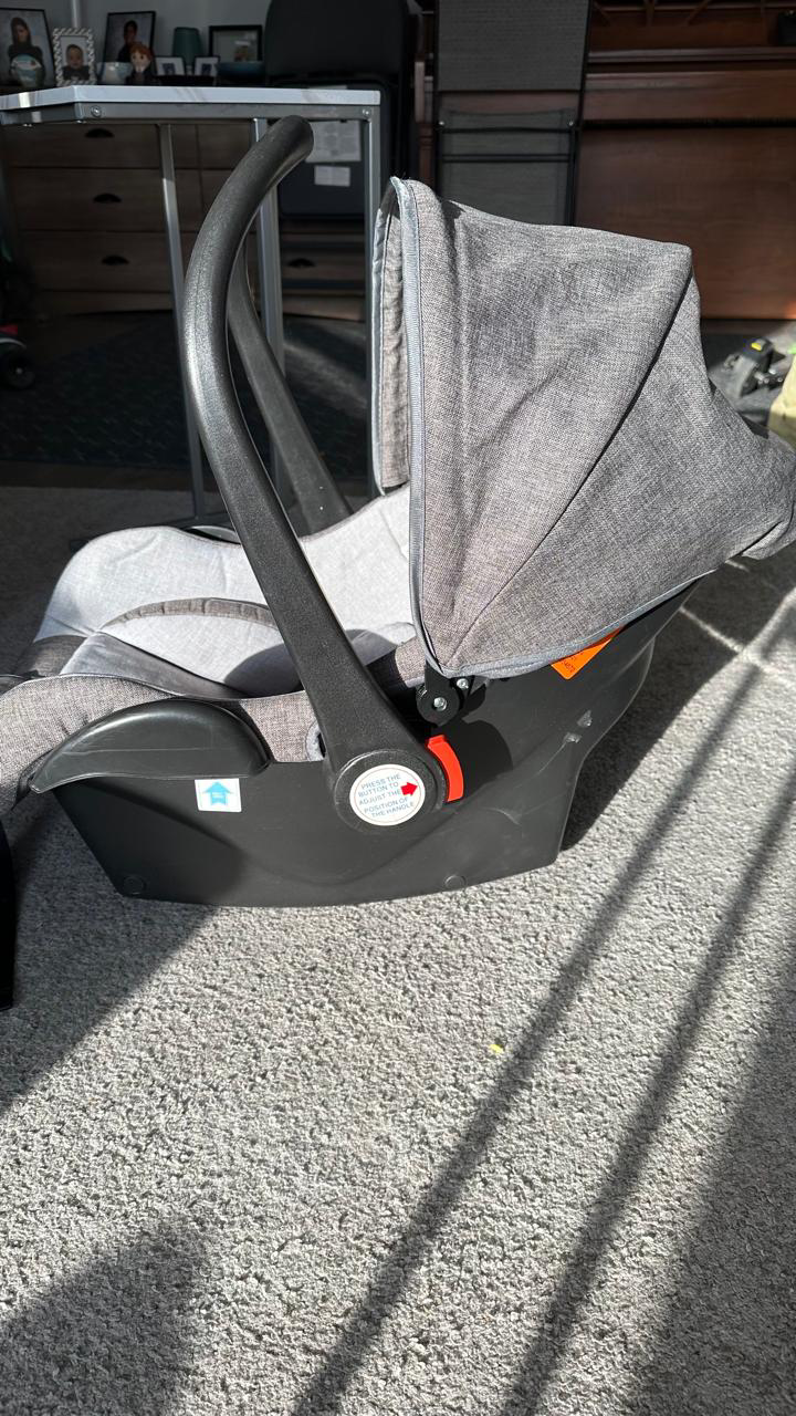 Infant Car Seat - photo 2
