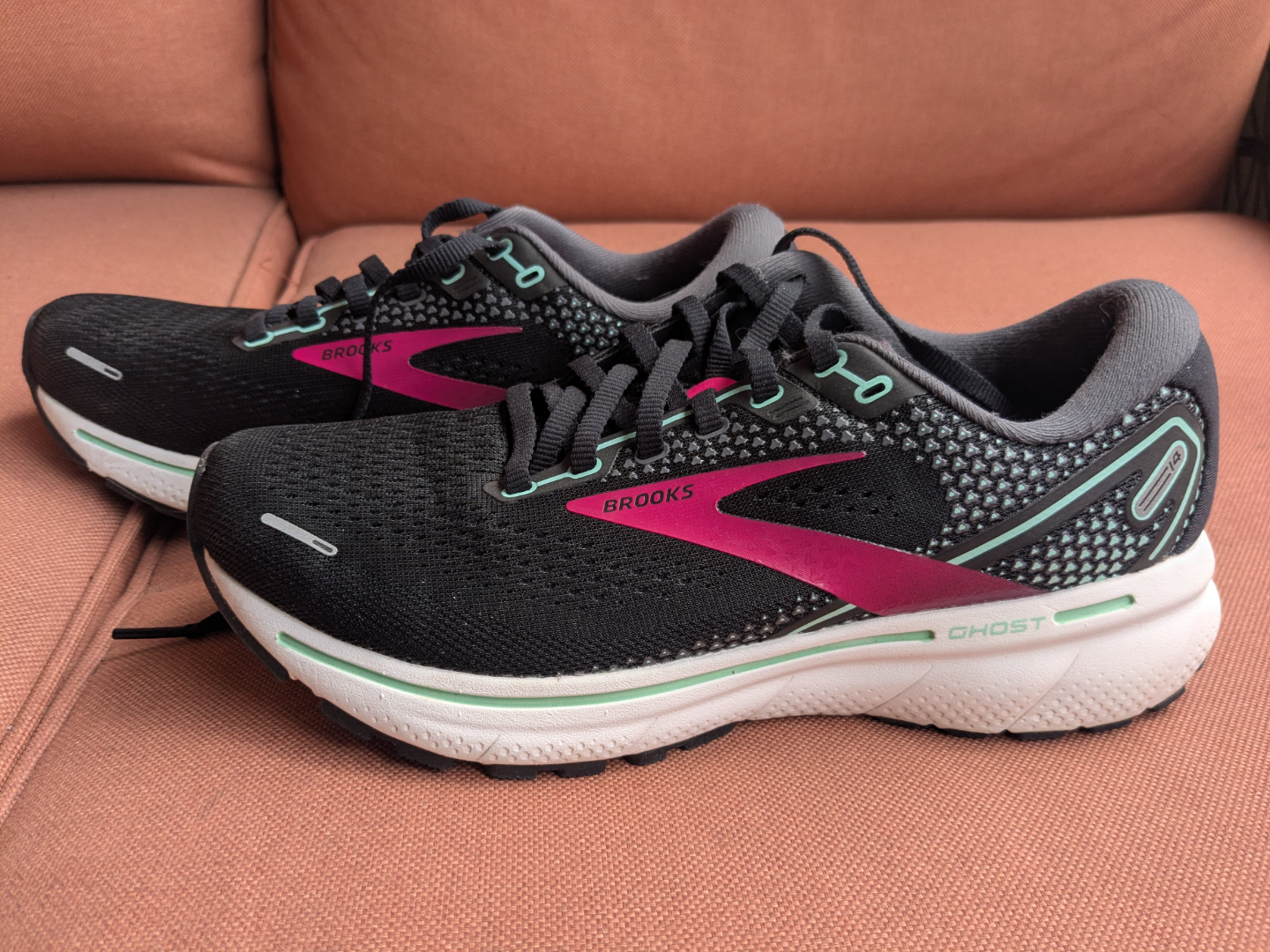 Brooks Ghost 15 Running Shoes - Women's
