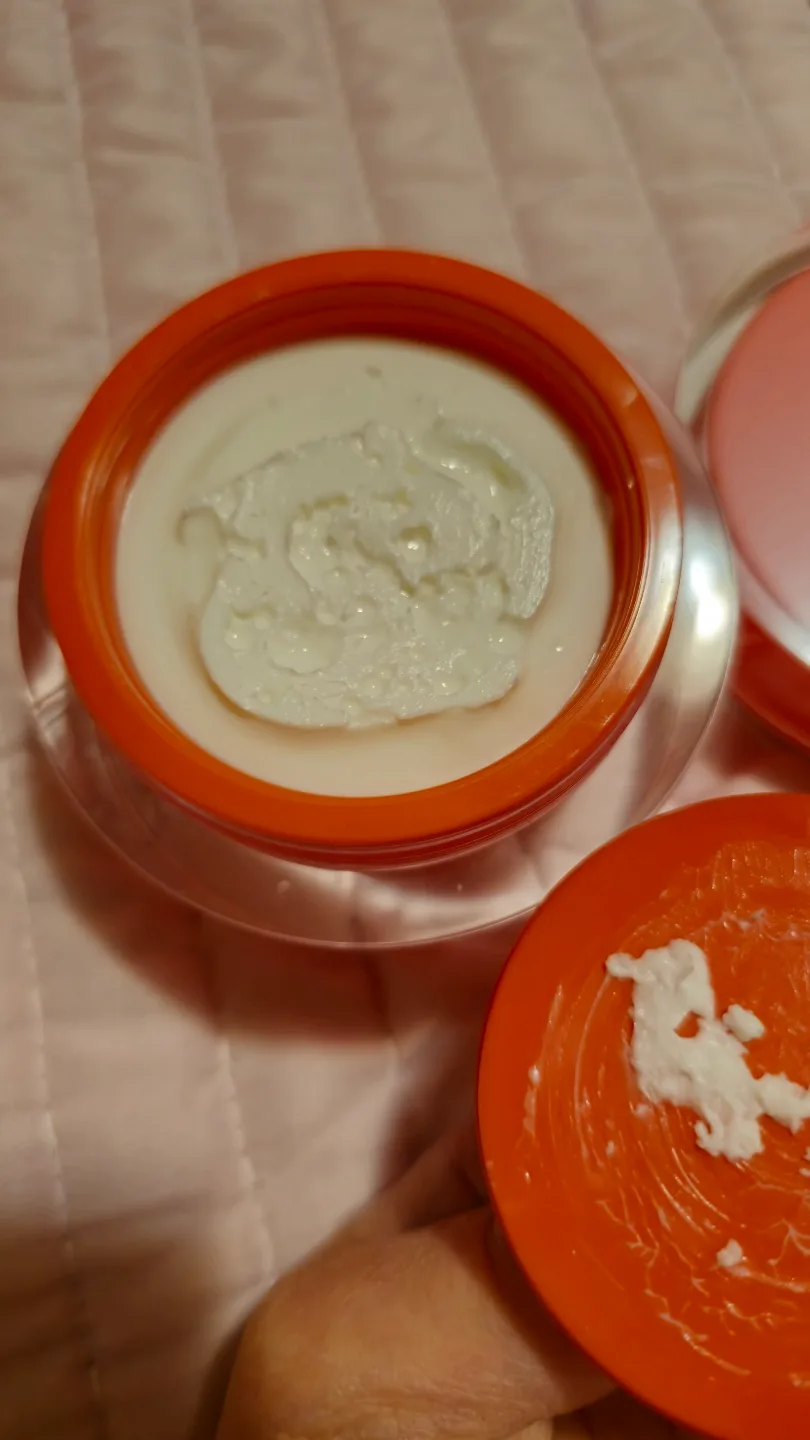 Rodial Dragon's Blood Velvet Cream image indicator(4)