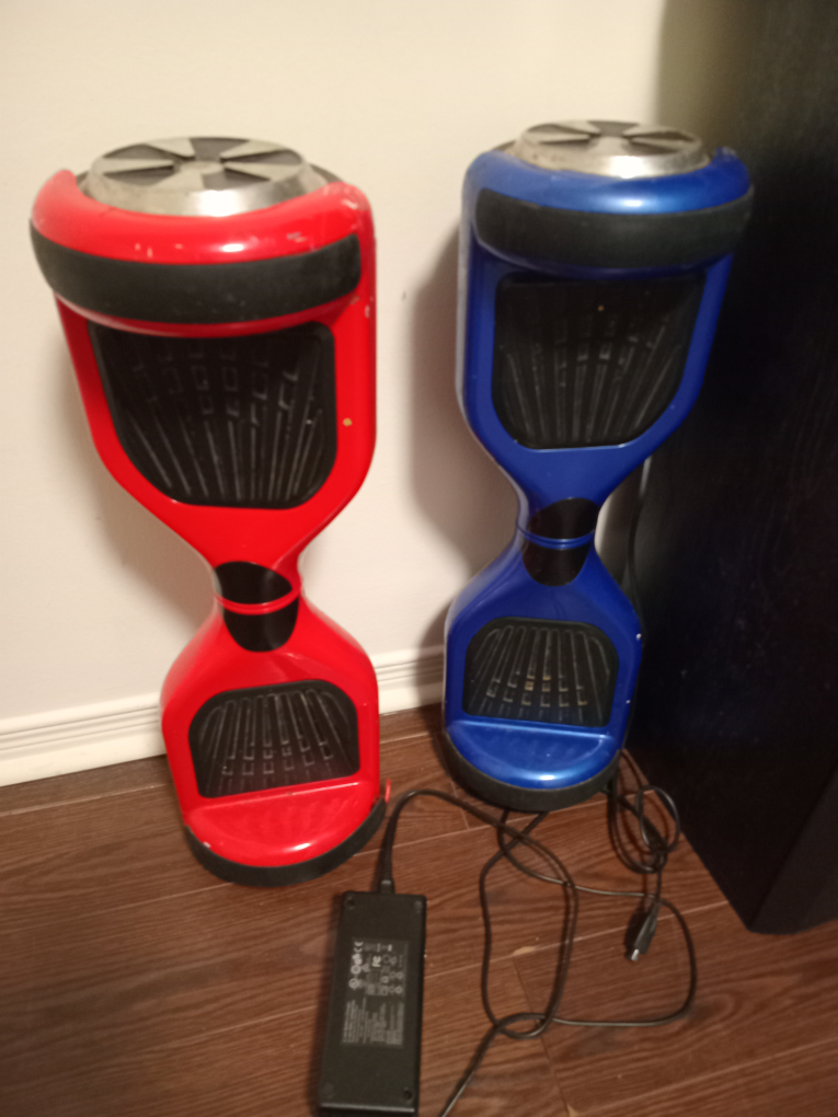 Pair of Hoverboards - Red and Blue - photo 2