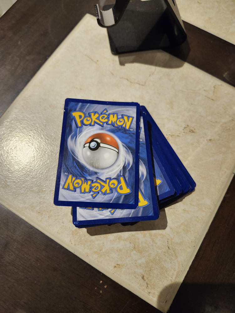 Bulk Pokemon Cards - photo 2