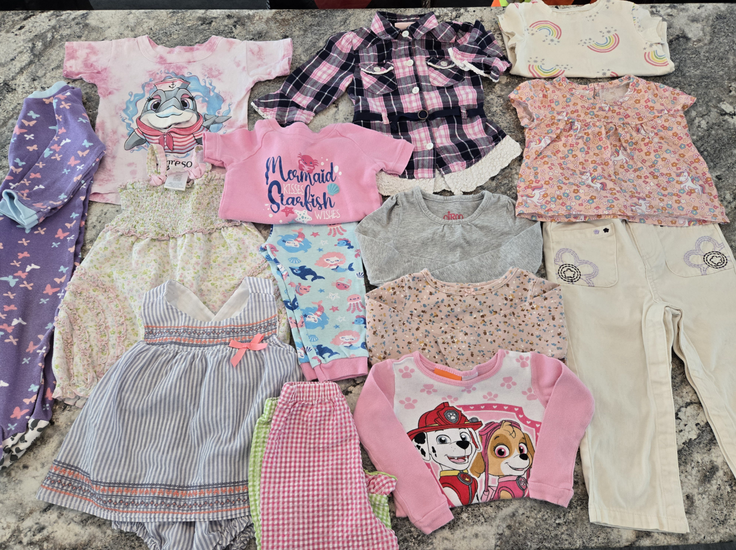 18-24m lot  (13 pieces)