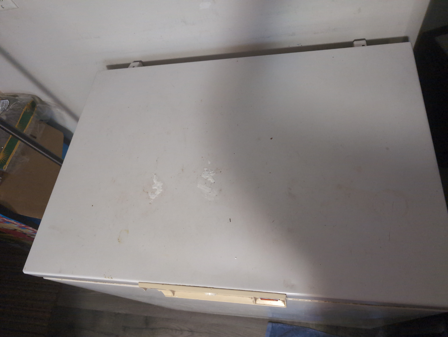 White Chest Freezer - photo 2