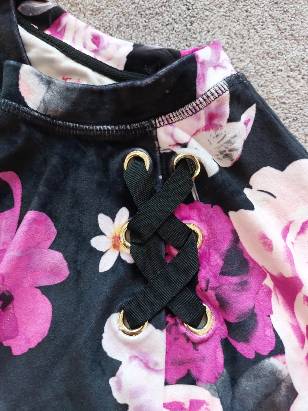 Brand New kids sweater size S (7-8) image indicator(5)