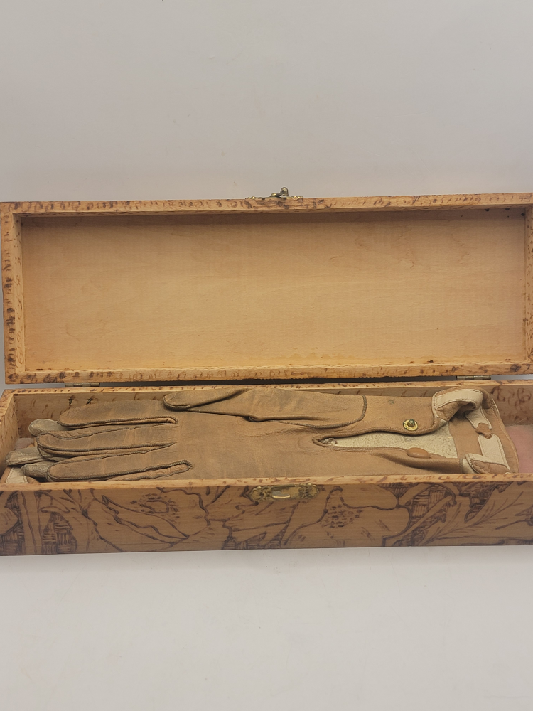 antique Pyrography glove box ,2 pair leather gloves - photo 3