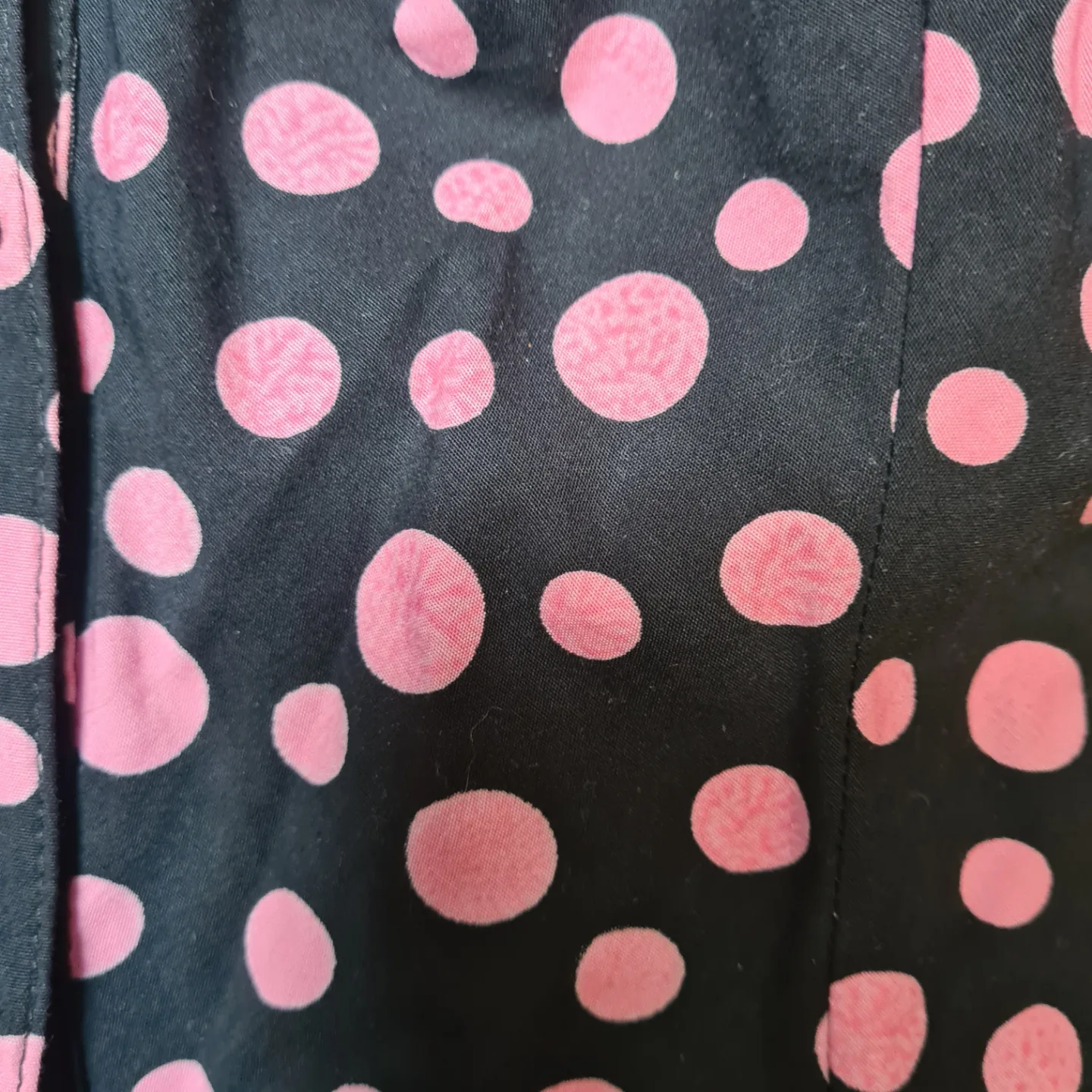 💚Jennifer Sleeveless Polka Dot Blouse - Size M image indicator(8)