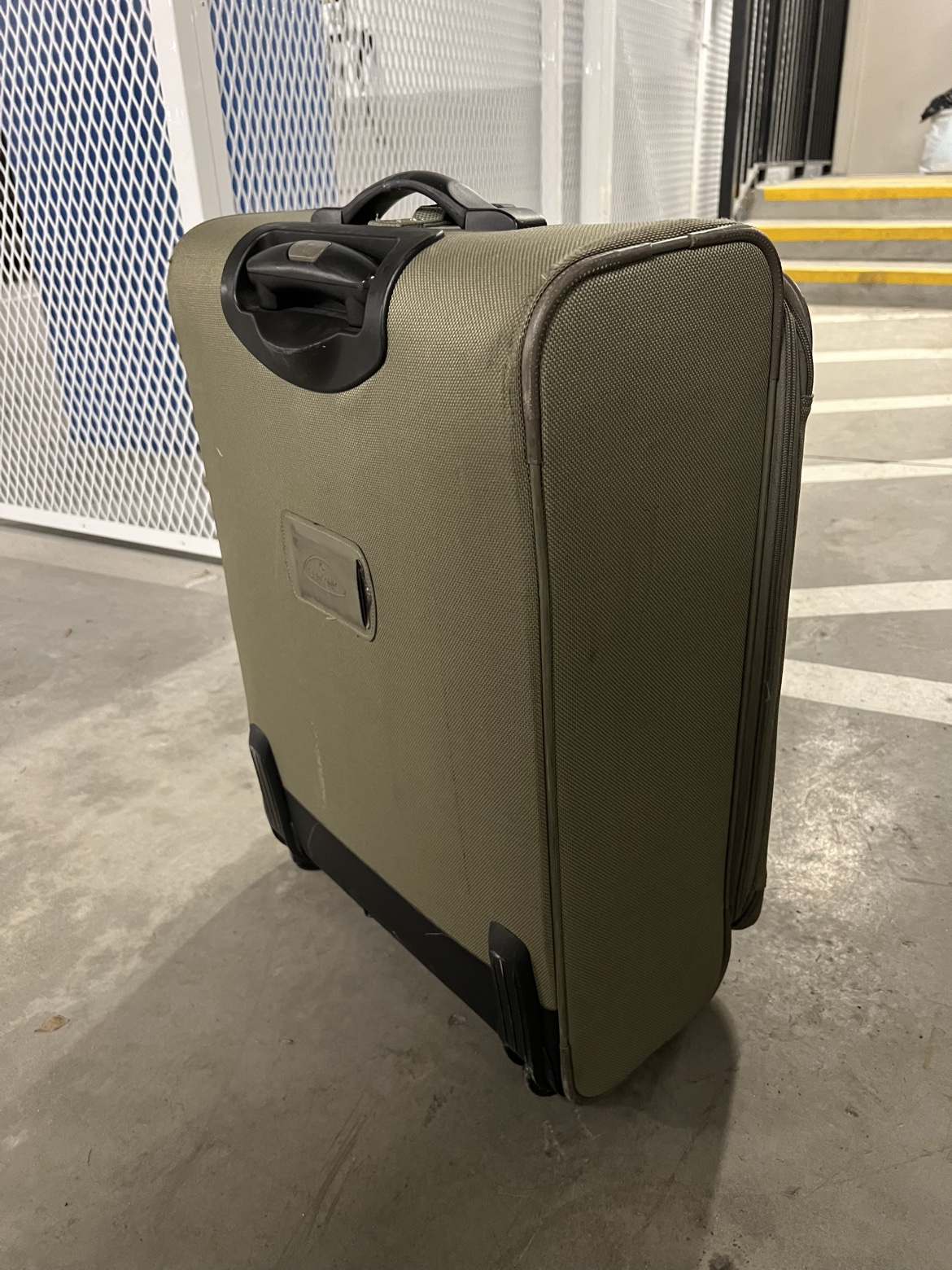17" Samsonite Rolling Suitcase - Olive Green - photo 3